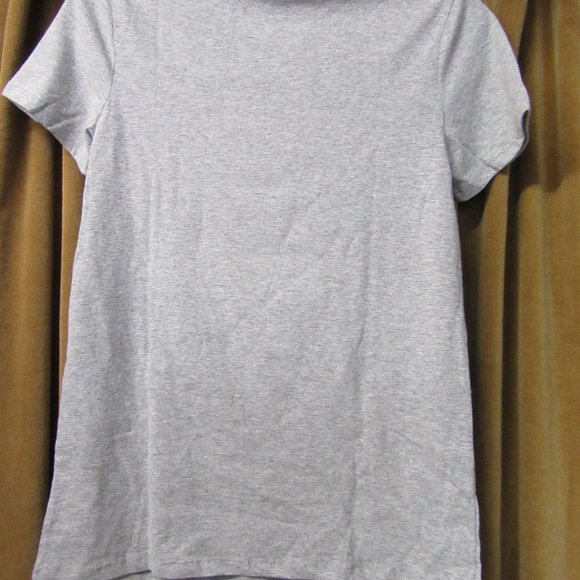 Disney Minnie Mouse Women's Adult Graphic Tee T-Shirt Size LARGE RUNS SMALL - Picture 4 of 7